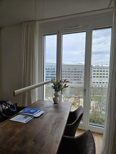 4 Zimmer Wohnung mit direktem Spreeblick und Weitblick über die Stadt – Essplatz