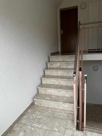 Maisonette-Dachgeschoss-Wohnung in Denzlingen – Zugang Treppenhaus ins 2. DG