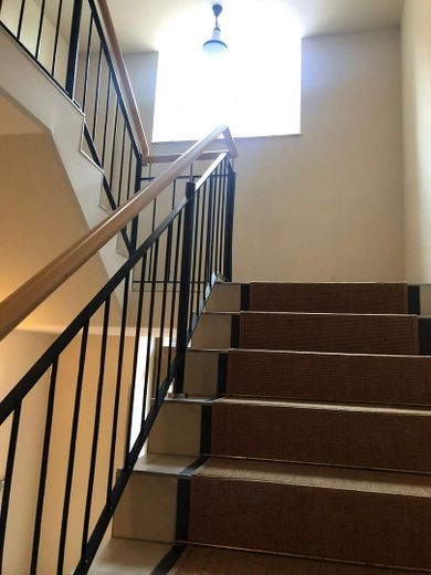 Piso de 3 habitaciones con balcón y amplio sótano, incluida plaza de aparcamiento – Foto 8