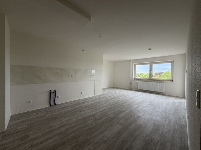 * Erstbezug nach Sanierung, 2 Zimmer Wohnung im 3. OG zu vermieten !!!* – Küchenbereich