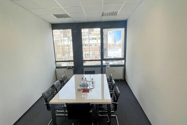 ATIK: representatieve kantoorruimtes op de bovenste verdieping met een uitstekend uitzicht
