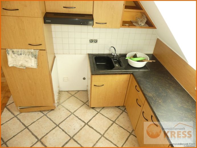 reserviert!!! Renovierte Einzimmerwohnung mit Balkon und Küche in gepflegter Wohnlage in Schlüchtern – Bild 12
