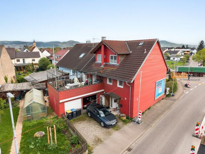 IMMORath.de - Gepflegte Doppelhaushälfte mit Garage in Hartheim – Foto 1