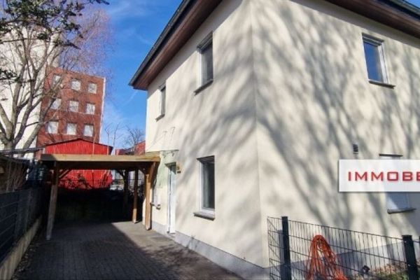 IMMOBERLIN.DE - सुखद परिवेश! हावेल के पास आधुनिक ऊर्जा-कुशल एकल-परिवार आवास