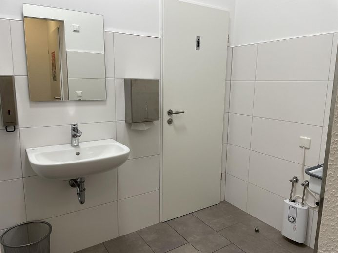 Toilettenbereich / Vorraum