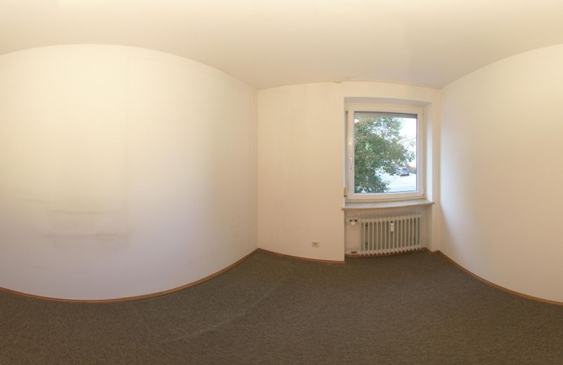 Світла 4-кімнатна квартира з балконом, хобі-приміщенням 38 м² та паркомісцем у підземному гаражі — вільна негайно в Штраубінгу – Kinderzimmer 2