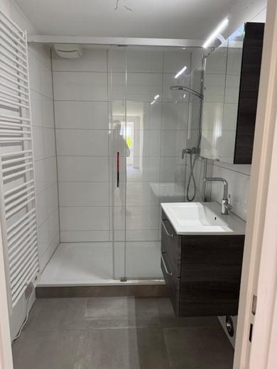 Ruhige 5 Zi-Whg. in Berg mit Balkon, renoviert – Foto 24