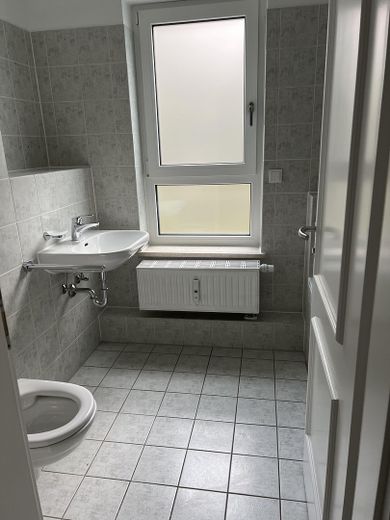 Urokliwe mieszkanie z ogrodem i pokojem muzycznym w spokojnej okolicy Monachium-Maxhof – Bad EG