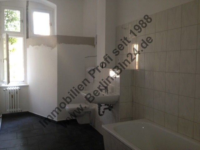 Bezug nach Sanierung - - WG tauglich - Mietwohnung – Foto00 2