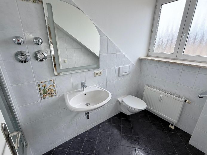 Bad en-suite Details