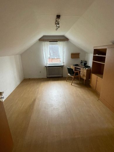 solides Einfamilienhaus an der Elbe – Foto 19