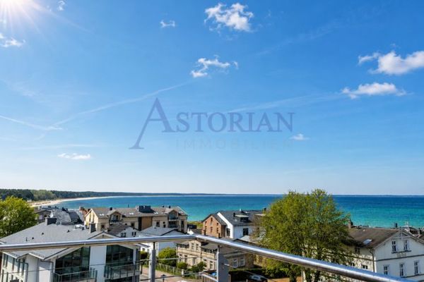 Ático premium con fantásticas vistas al mar, gran terraza en la azotea y exclusivo equipamiento de diseño