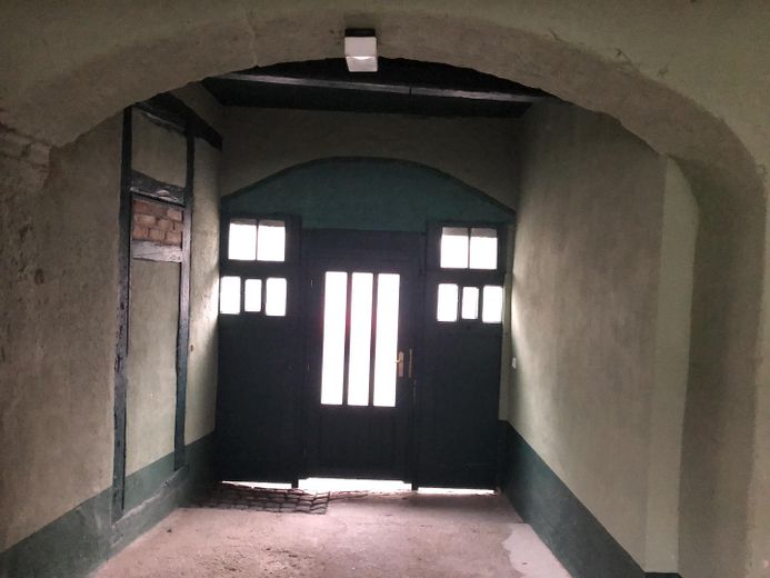 2 ZKB als WG in denkmalgeschütztem Gebäude – Torhaus von innen 
