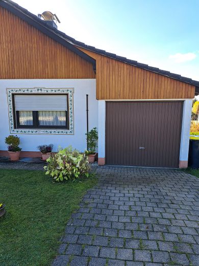 HAUS-SCHLUCHSEEBLICK: 3 Ferienwohnungen mit "Classic-Car-Ambiente" in Premiumlage (€ 1,1 Mio. +Inv.) – Haus Eingangsseite rechts