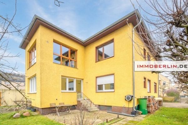 IMMOBERLIN.DE - Wohlfühllage! Attraktiv strukturiertes Ein-/Zweifamilienhaus mit großem Südgarten