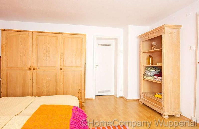 Schöne 3-Zimmerwohnung mit DSL-Wifi und PKW-Stellplatz in Solingen-Gräfrath – aaf033c05a41e0a2687f6ff5bb99de97cba01259.jpg