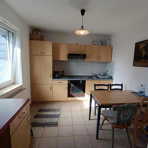 Top Lage! Modernisiertes Haus mit Einliegerwohnung, Garten & Mietpotenzial – Foto 14