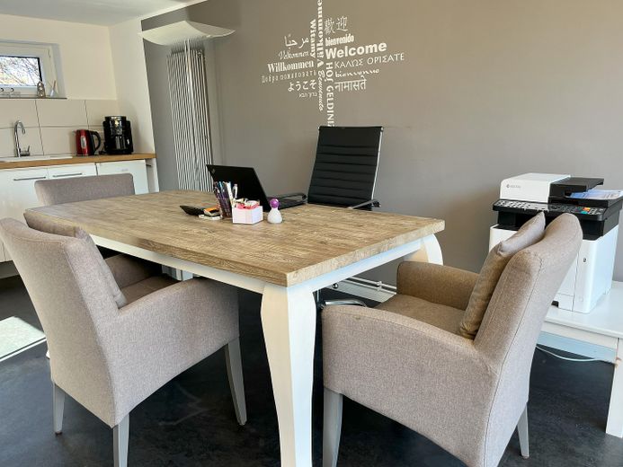 Nutzfläche Whg OG + EG rechts