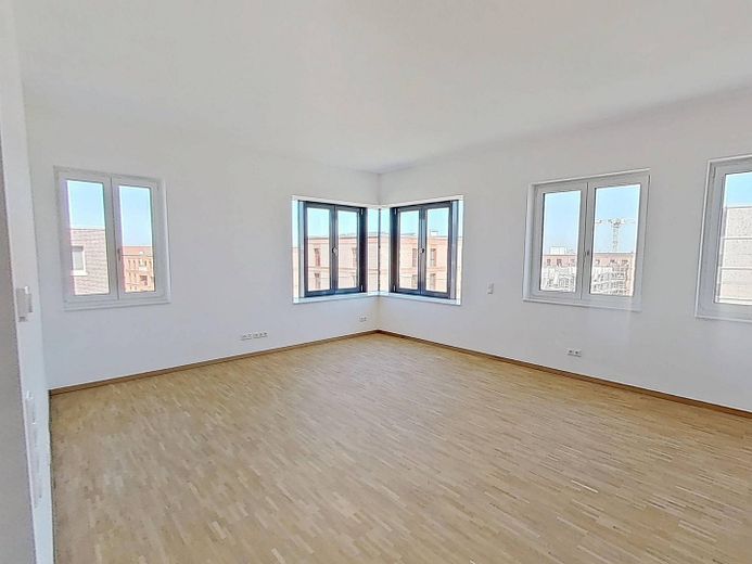HOGAR DE ENSUEÑO EN PRIMERA OCUPACIÓN: Luminoso piso de 3 habitaciones con COCINA AMUEBLADA – Ansicht II: Wohn- und Esszimm…