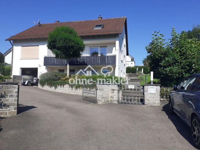 Acogedor apartamento abuhardillado de 4 habitaciones con cocina equipada en una zona residencial tranquila – Foto 1