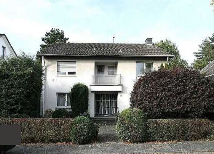 ein Immobilienjuwel in Junkersdorf – Hausansicht2