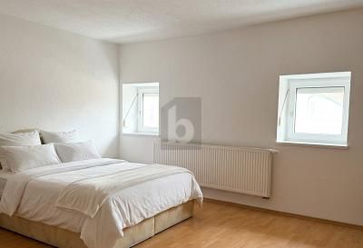 GRAN GRANERO, GARAJE Y VIVIENDA EN UNA AMPLIA PARCELA – 1772741605_8d0ee6.jpg