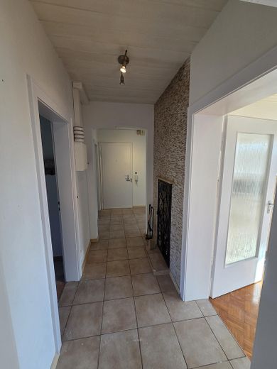 Wohnungsflur, Wohnungsinnentür