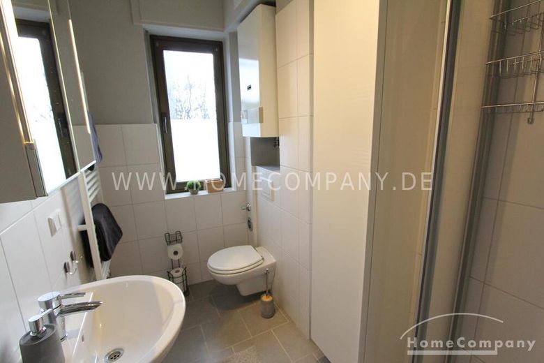 Top-Wohnung in Köln – Ossendorf! – 9ac51a41d14b2b8bd9691f09a50e557fd454a171.jpg
