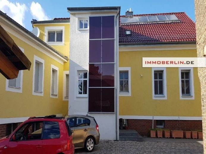 IMMOBERLIN.DE - Doskonała posiadłość z odnowionymi budynkami i potencjałem działki – Zdjęcie 1