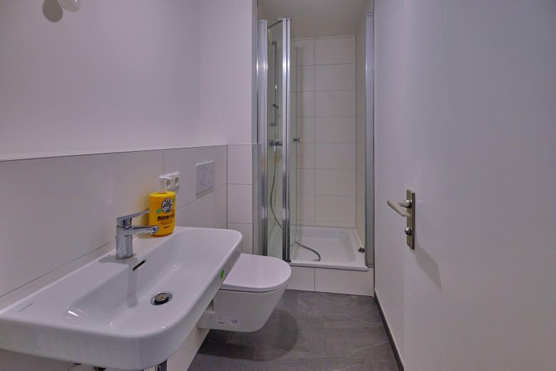 Reihenmittelhaus München-Pasing – Bad 2. OG