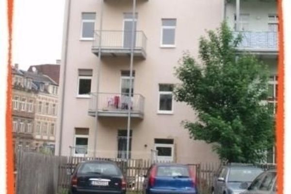 APPARTAMENTO con 2 LOCALI e BALCONE A OVEST in AFFITTO A ZWICKAU!