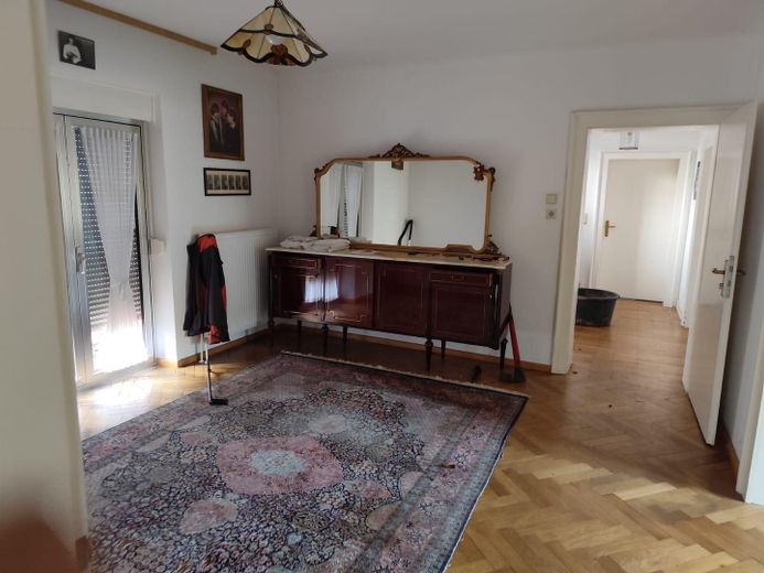 Ex locanda di campagna immersa nel verde – tanto spazio per le proprie idee – Foto 17