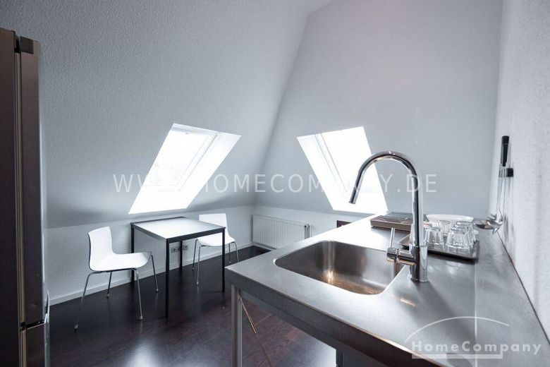 Bardzo ładne, nowo wyposażone mieszkanie 2-pokojowe w pobliżu BS; ogród do wspólnego użytku. – 10ee32f2b9ead1450b0915cbb6f337f1b55a8372.jpg