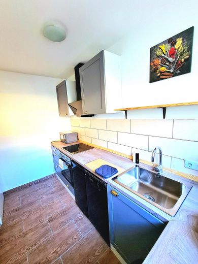 Hochwertig kernsanierte und möblierte 1,5 Zimmer Whg, schlüsselfertig mit Balkon und Küche-Derendorf – Foto 5