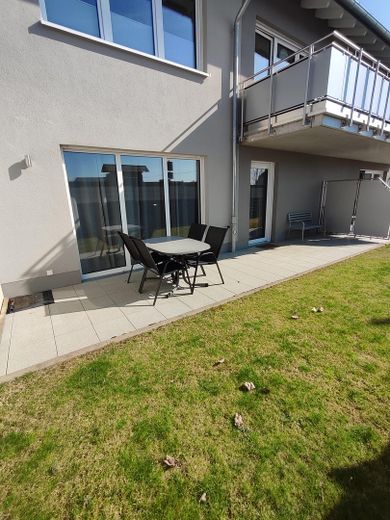 Moderne 65m² Wohnung mit Terrasse & Gartenanteil – Foto 10