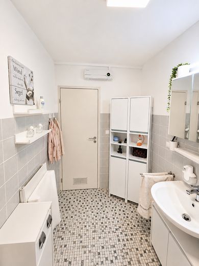 Provisionsfrei! Modernisierte 3-Zimmer-Wohnung mit Garage und Aufzug in Waldbronn – फोटो 18