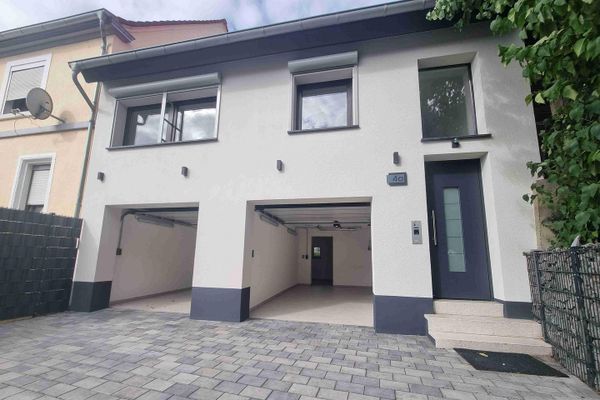 HUIS in plaats van APPARTEMENT! Compacte eigen woning voor singles en koppels!