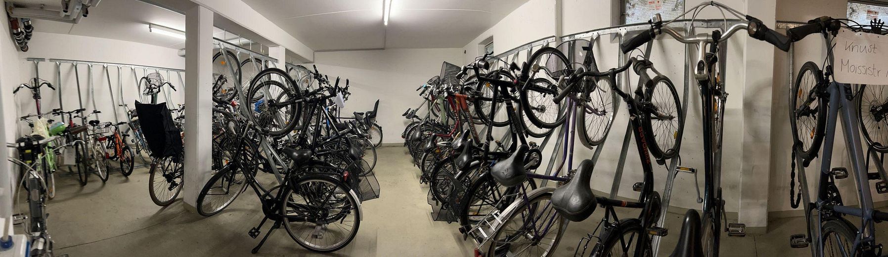 Fahrradabstellraum
