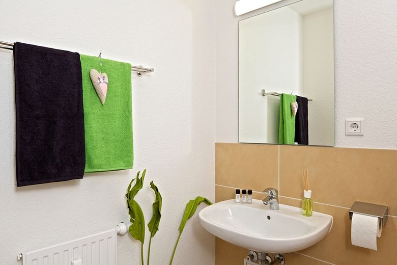 Azubi`s, Studenten, Schüler aufgepasst....freie Zimmer in Apartments zu vermieten! – Bsp. Bad