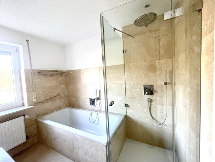 Komfortables Bad im EG