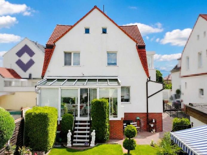 Bezugsfertiges, saniertes Einfamilienhaus mit Wintergarten, Garage & Garten | Burg bei Magdeburg – फोटो 1