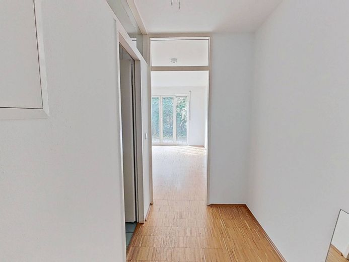 ** Appartamento con 2 locali al piano terra con terrazza soleggiata a Lipsia ** – Flur