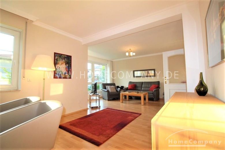 Liebevoll gestaltetes 2-Zimmer Apartment Nähe Zentrum! Aufzug und Balkon vorhanden! – 9af9054efaf79f9f5109af350004e731cd38528a.jpg