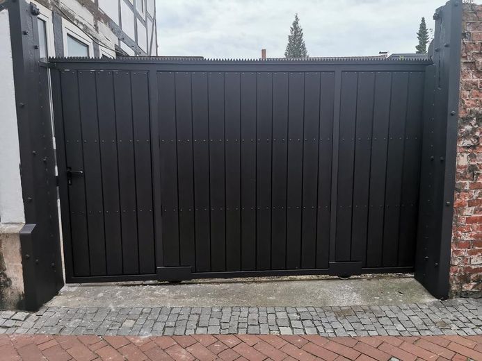 Toreinfahrt, Eingang Hof