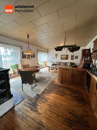 Gemütlicher Bungalow mit Erweiterungspotenzial bei Beeskow zu verkaufen. Schauen Sie vorbei... – Wohnbereich inklusive Küchenzeile