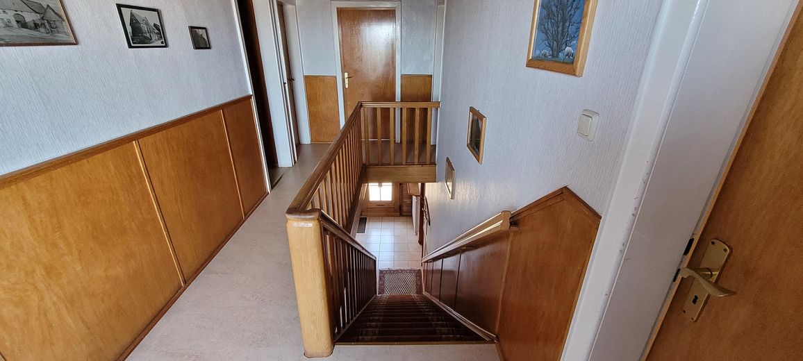 Casa unifamiliare con officina – spazio per vivere e creare – Treppenhaus