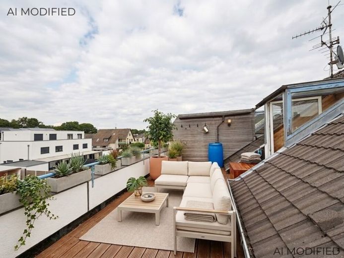 Maisonette-Wohnung mit Galerie, großer Terrasse und Garage – Foto 1