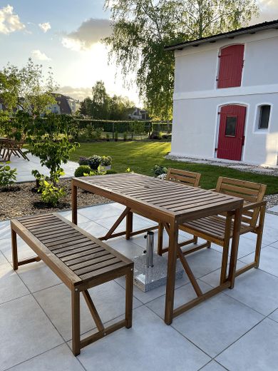 Ansicht Terrasse mit Garten