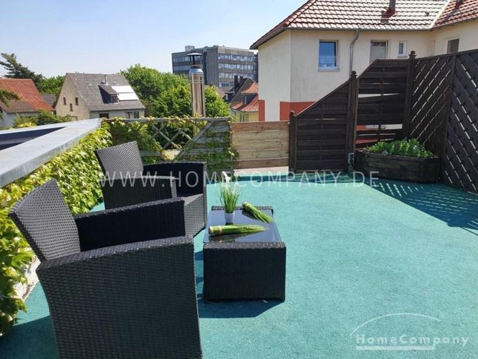 Sehr schöne 3 Zi.-Whg., möbliert. Mit gr. Dachterrasse zur Gemeinschaftsnutzung. – e2d290e22e82887eff8733e1a3db00e8f3b428d2.jpg