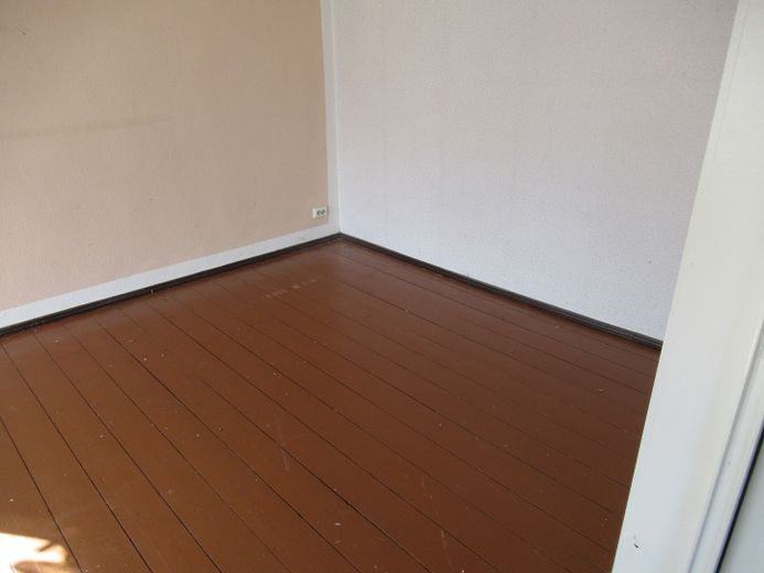 2 Häuser auf einem Grundstück Zentrum EFH Gewerbe 5 Garagen Halle privat – Dielen Hinterhaus 
